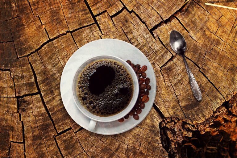 masca de fata cu zat de cafea si bicarbonat